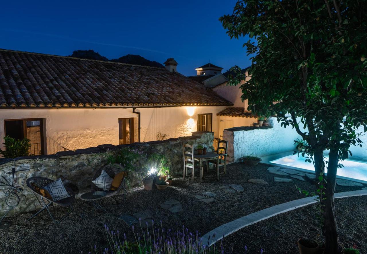 Casa De Los Cuadros Villaluenga Del Rosario Buitenkant foto